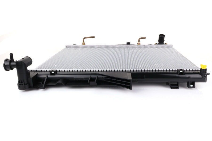 Radiator For Mitsubishi Triton ML MN 2.5L 3.2L 3.5L 4WD RWD AUTO